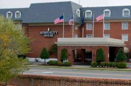 Williamsburg Hospitality House Hotel Bagian luar foto